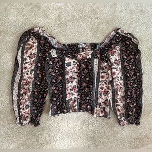 American Eagle Peasant Top Size M NWOT